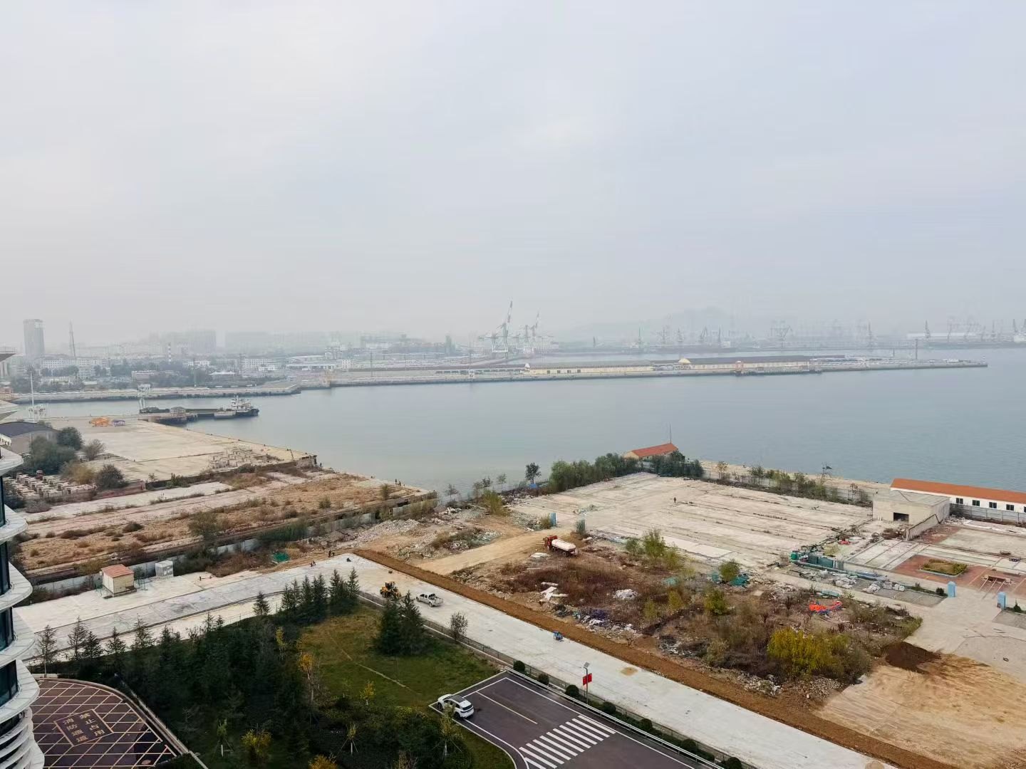 场地调研